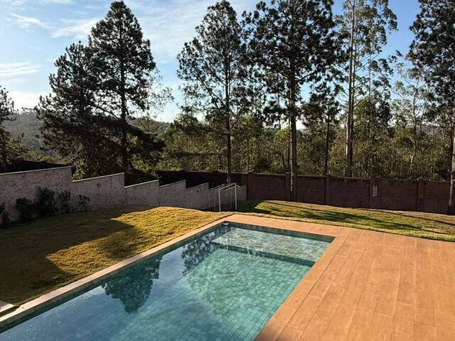 #197 - Casa para Venda em Nova Lima - MG